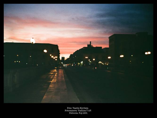 Foto: Vasilis Kyritsis.  
Fotocamera: Yashica T AF. 
Pellicola: Fuji 200.