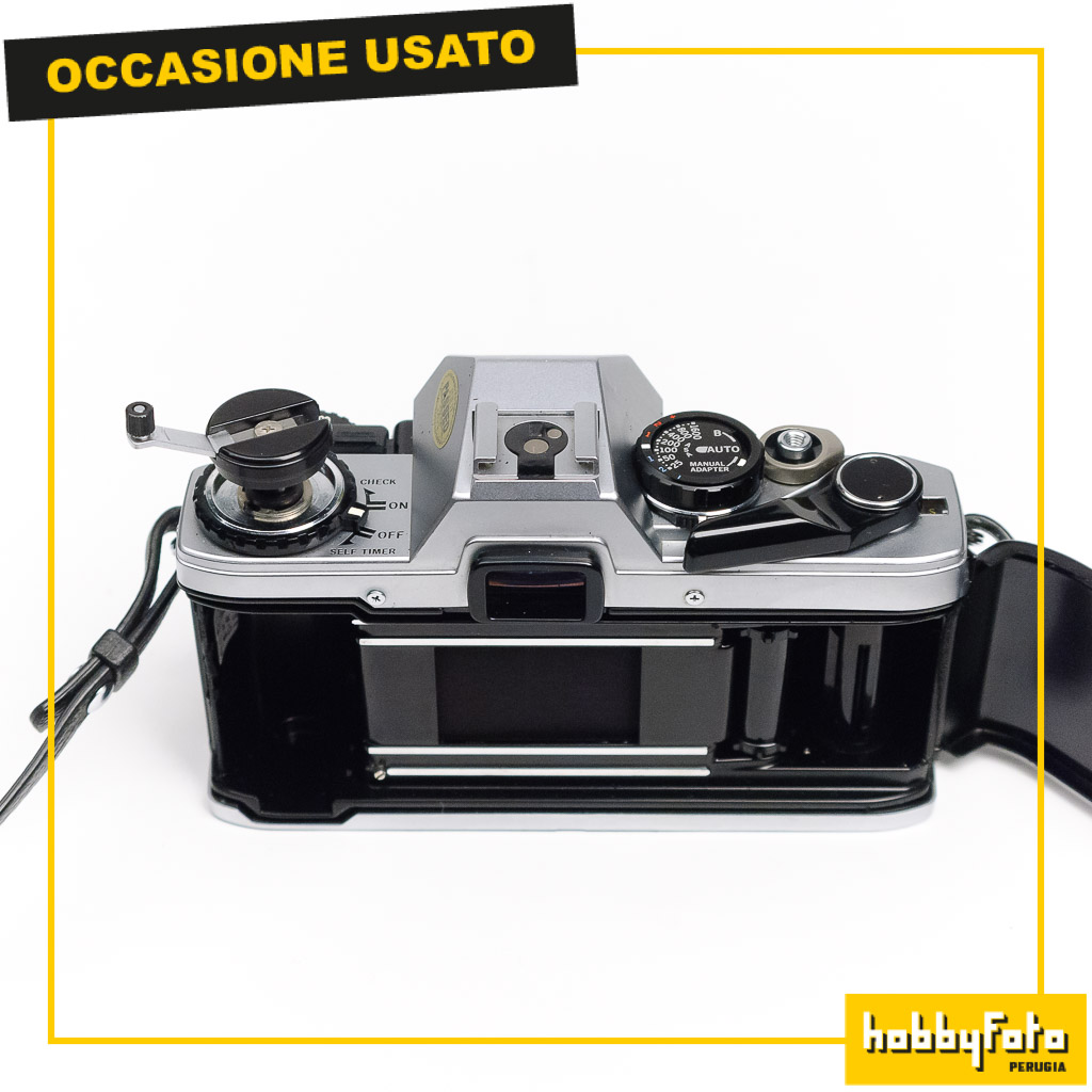 USATO: Fotocamera 35mm OLYMPUS OM10 con manual adapter + Zuiko 50mm ƒ:1