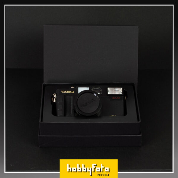 Yashica MF-2 super nera | Fotocamera a pellicola - immagine 2