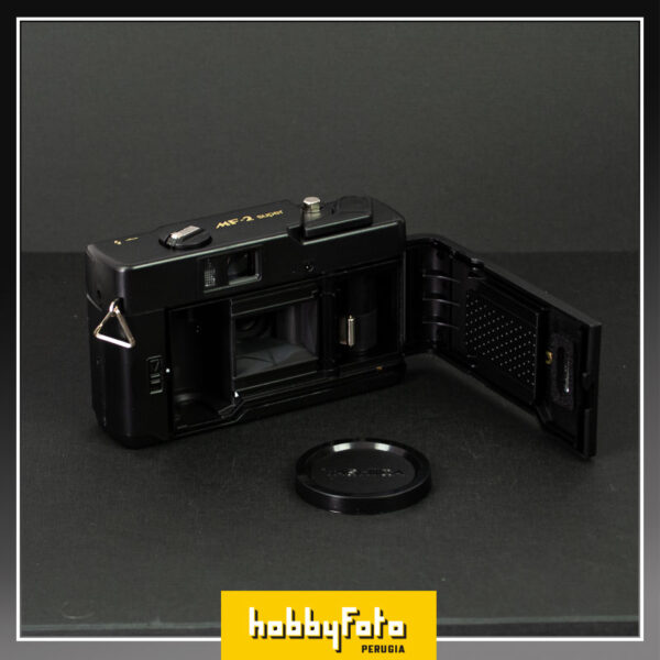 Yashica MF-2 super nera | Fotocamera a pellicola - immagine 5