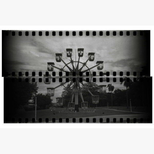 Lomography HydroChrome Sutton’s Panoramic Belair - immagine 4