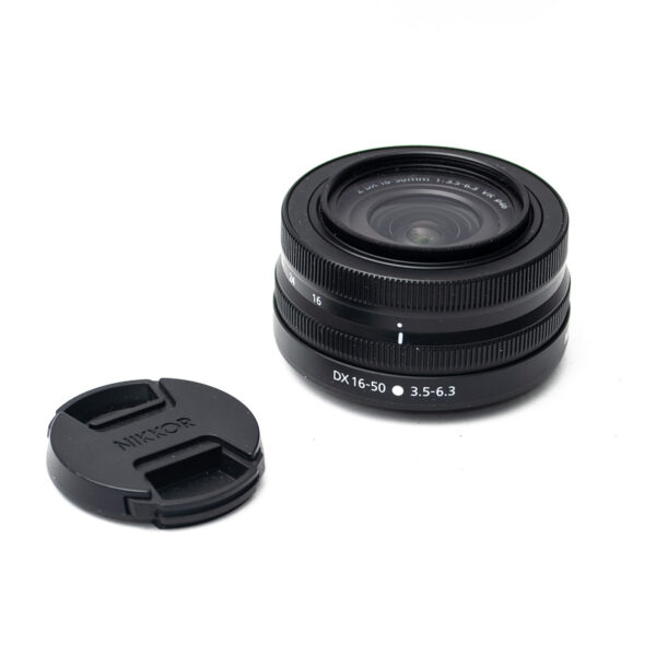 Nikon DX 16-50mm f/3.5-6.3 VR
