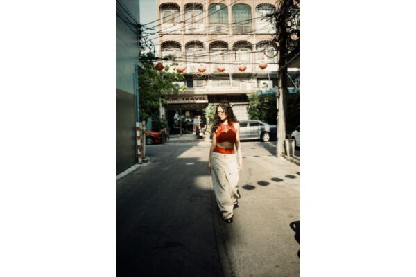 LomoChrome Color ’92 Sun-kissed ISO 400 | pellicola negativa a colori formato 110 - immagine 5