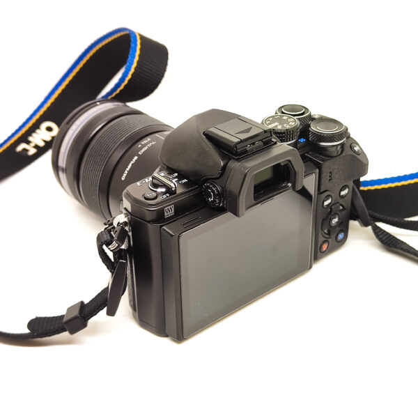 USATO: Olympus OM-D E-M10 kit Olympus Digital ED 12-50mm f/3.5-6.3 EZ - immagine 4