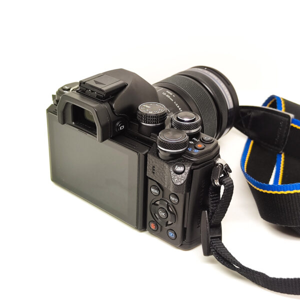 USATO: Olympus OM-D E-M10 kit Olympus Digital ED 12-50mm f/3.5-6.3 EZ - immagine 5