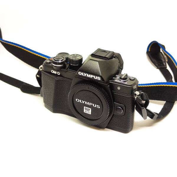 USATO: Olympus OM-D E-M10 Body - immagine 3