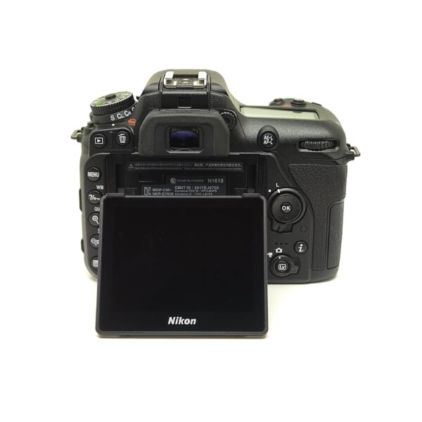 USATO: Nikon D7500 Body - immagine 7