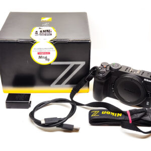 USATO: Mirrorless Nikon Z30 Body