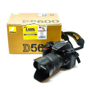 USATO: Nikon D5600 kit AF-P 18-55mm f/3.5-5.6 G DX VR