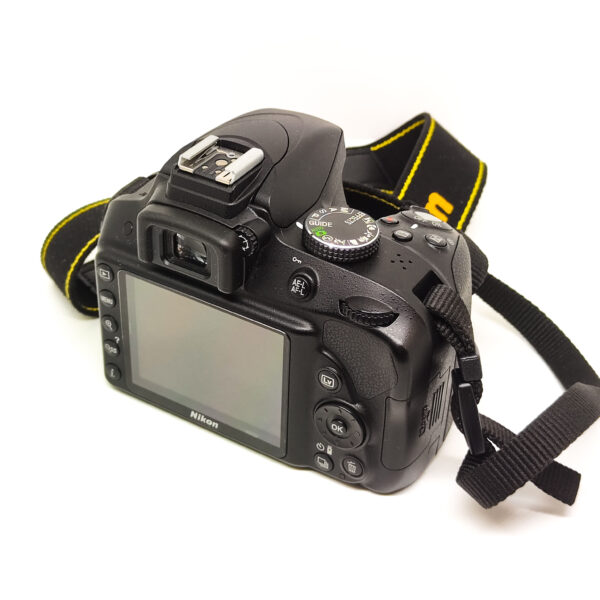 USATO: Nikon D3300 Body - immagine 4