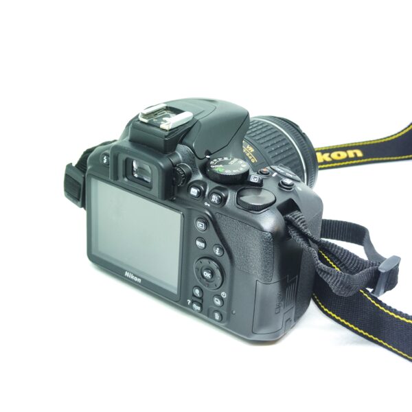 USATO: Nikon D3500 kit AF-P 18-55mm f/3.5-5.6 G DX VR - immagine 5