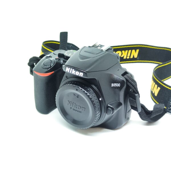 USATO: Nikon D3500 Body - immagine 3