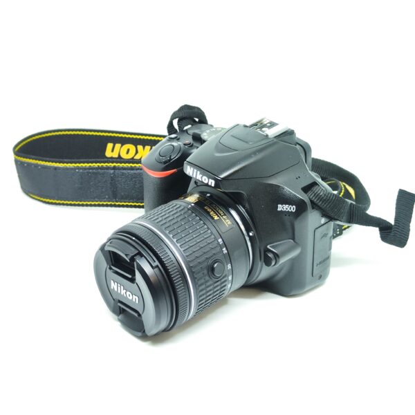 USATO: Nikon D3500 kit AF-P 18-55mm f/3.5-5.6 G DX VR - immagine 2