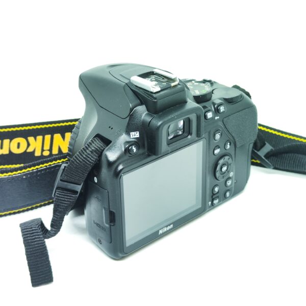 USATO: Nikon D3500 Body - immagine 5