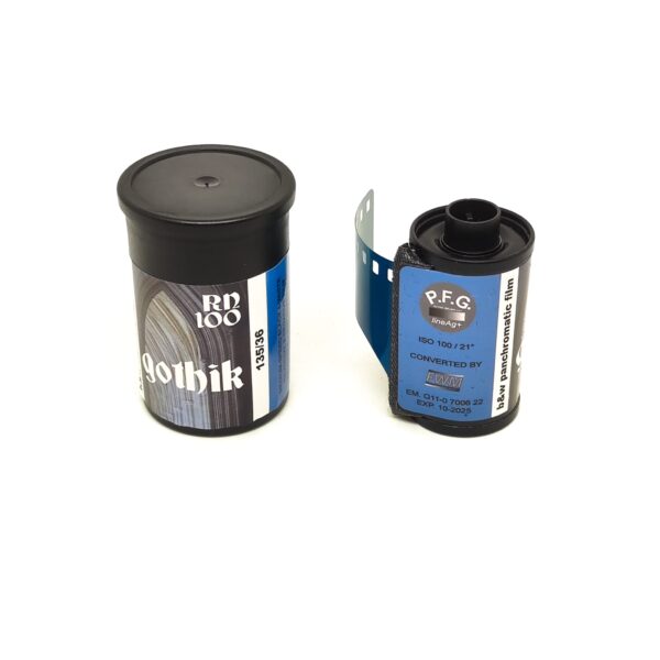 Pellicola bianco e nero P.F.G. lineAG+ Gothik RN100 By Orwo