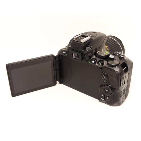 USATO: Nikon D5500 kit AF-P 18-55mm f/3.5-5.6 G DX VR - immagine 6