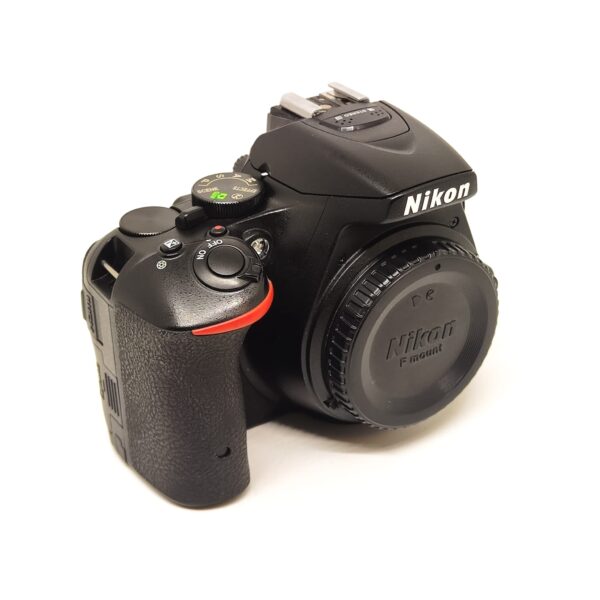 USATO: Nikon D5500 Body - immagine 2