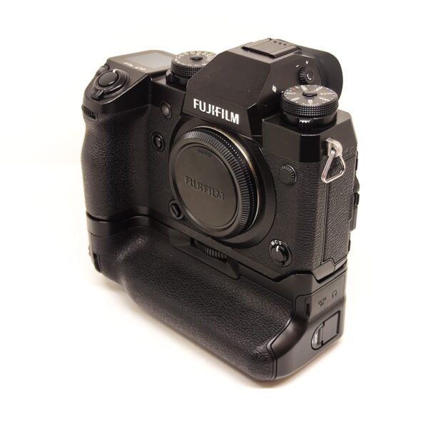 USATO: Fujifilm X-H1 Body + Battery Grip Vertical Power Booster VPB-XH1 - immagine 8