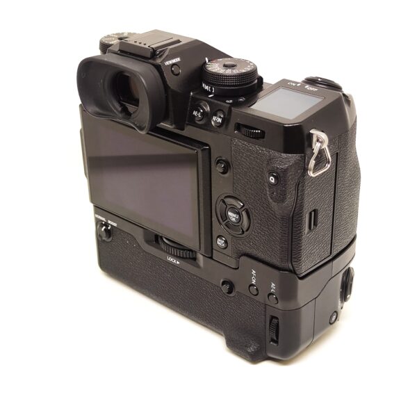 USATO: Fujifilm X-H1 Body + Battery Grip Vertical Power Booster VPB-XH1 - immagine 10