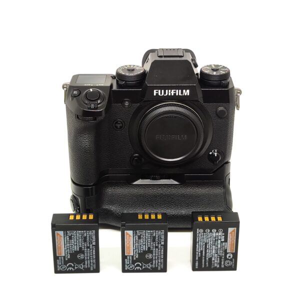 USATO: Fujifilm X-H1 Body + Battery Grip Vertical Power Booster VPB-XH1 - immagine 7