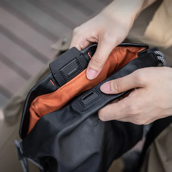 Borsa PGYTECH OneGo Cloud Bag M | Nero (Midnight Black) - immagine 4