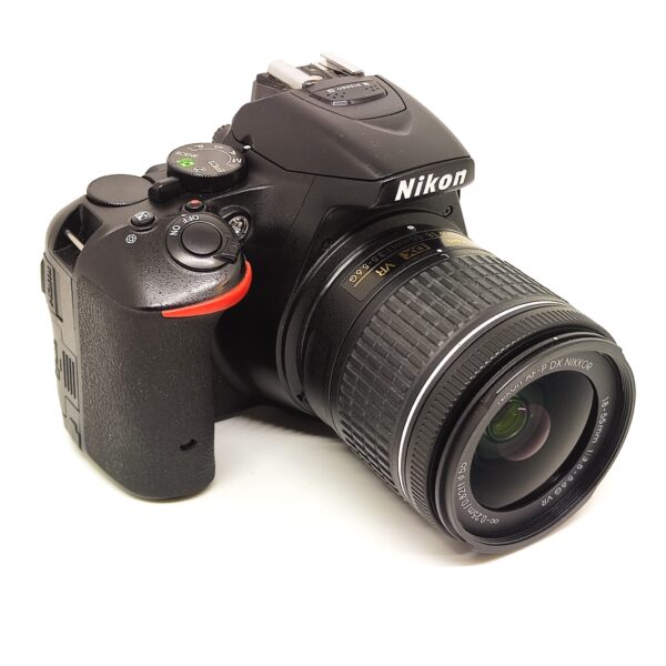 USATO: Nikon D5500 kit AF-P 18-55mm f/3.5-5.6 G DX VR - immagine 2