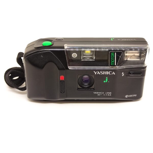 USATO: Punta e scatta Yashica J Motor