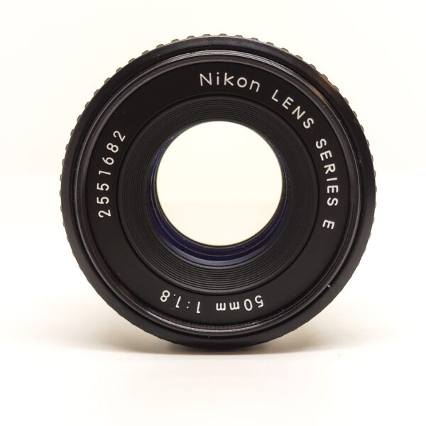 USATO: Nikon FE kit Nikon 50mm f/1.8 Serie E - immagine 6