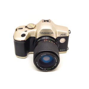 USATO: Yashica 109 Multiprogram kit Yashica MC Zoom 35-70mm f/3.5-4.5